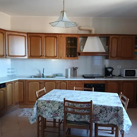 Borgo Montaner * Montefelcino